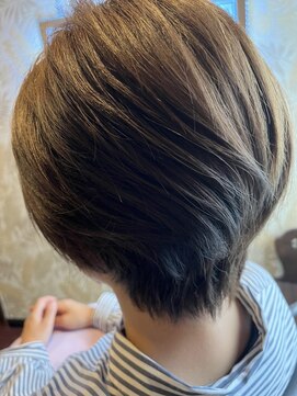 アン(an) ショートブルーアッシュ