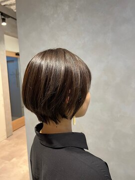 ビス ヘア アンド ビューティー 西新井店(Vis Hair＆Beauty) 代30代大人可愛い小顔ショートカット外ハネボブハイライト