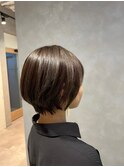 代30代大人可愛い小顔ショートカット外ハネボブハイライト