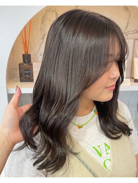 リヴ オオサカ(LIV OSAKA) ＊透明感グレージュ＊