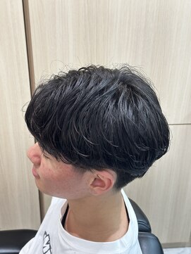 リバティシェアバーバー 銀座(LIBERTY SHARE BARBER) 【大人気】ニュアンスセンターパート<銀座> <理容室>