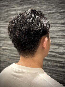 プレミアムバーバー 目黒店(PREMIUM BARBER produce by HIRO GINZA) かきあげパーマスタイル