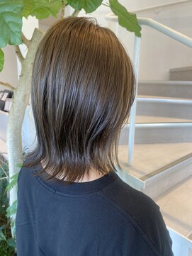 クラリティ(CLARITY) 外ハネ韓国風カット