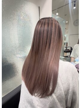 アオ(AO) ペールピンクのバレイヤージュカラー