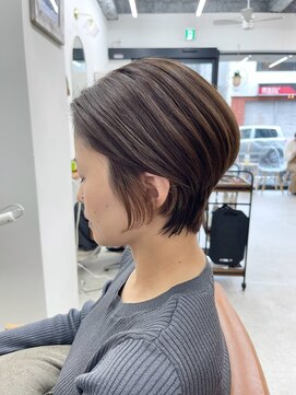 ティエル(TieLu) 都内大人気スタイル×丸みショート×外国人風