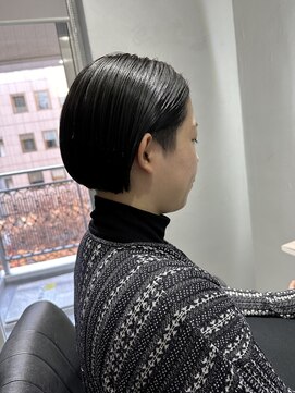 エトラ 渋谷店(etora) ミニボブ タイトボブ 丸みボブ 耳掛け ナチュラル 透明感