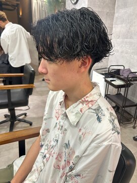 メンズ リコ(MEN'S RICO) 波巻きスパイラル波巻きセンターパートメンズパーマ【大和】