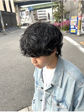 ノイセル 西本町(Noisyle) フェザーパーマスパイキーショートブルーブラックサーフカール☆