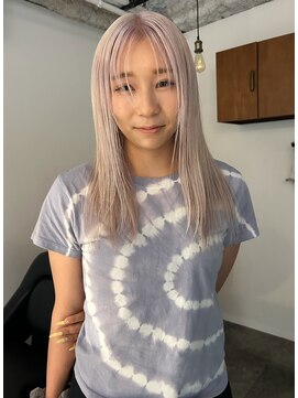 ルーム(Loom.) ホワイトベージュ　ホワイトブロンド　ハイトーンカラー