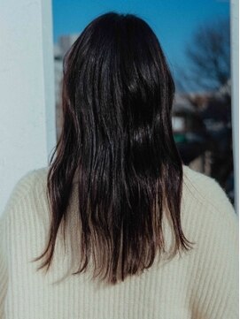 スリー いわき(iii) ナチュラルロングパーマ【いわき】