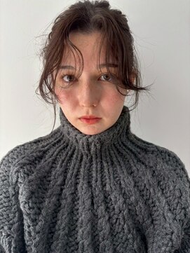 ユーフォリア 青山(Euphoria) 大人可愛い シアーベージュ