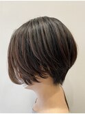 ショートボブ