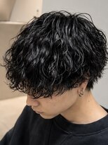 メンズ ドルチェ(men's Dolce)&nbsp;波巻きパーマ×軽めマッシュ｜朝のセットを簡単にしたい方へ