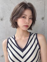ベラバイブルーム(BELLA by Blume)&nbsp;抜け感を楽しむ上品ボブ