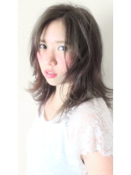 ユージュノビー(UjunoBe) ラフ外ハネミディ