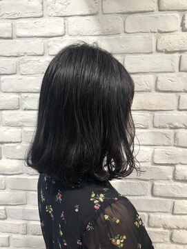 ヘアーアンドメイクトラスト(HAIR&MAKE TRUST) ボブ/ミディアムヘア/切りっぱなしボブ/イルミナカラー