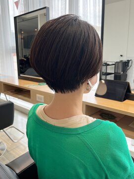 アーロン(aaron) 【サロンワーク】コンパクト/ショート