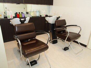 ヘアカラーカフェ 蓮根店(HAIR COLOR CAFE)の写真/頭皮の汚れや皮脂をしっかり落とし、血行促進！ヘッドスパで日々の疲れを癒し、リラックスタイムを★