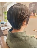 くせ毛を生かした大人ショート