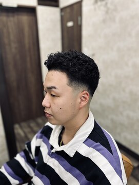 バンデ(Bande) バックパーマ×スキンフェード