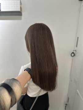 ユニック ウメダ(unique UMEDA) ミルクティーベージュ