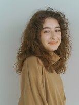 ナヌーク ダイカンヤマ(nanuk daikanyama)&nbsp;スパイラルパーマヘア