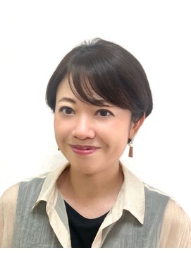 黄ぐまくん美容室 ショート レイヤー