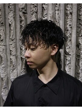 トリム 渋谷(trim.) サーフカール/刈り上げセンターパート/ブルーブラック[渋谷]