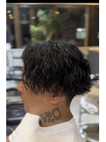 ハングアウト(Hangout)&nbsp;縦落ちツイストスパイラルパーマ