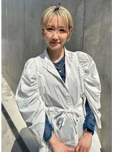 Stylist 塩野由希　表参道と福岡天神の2拠点サロンワーカー
