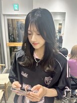 ミラ 新宿(MILA)&nbsp;韓国顔周りレイヤーカット/こなれミディイメチェンスタイル/新