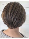 ショートボブ