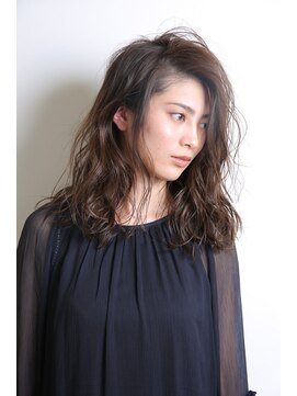 ルミナ オーガニックヘアー(LU3NA organic hair) ちょっぴり背伸びした色香ウェーブで大人可愛く