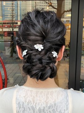 ヘア クチュール ミヨ(HAIR COUTURE MIYO) 結婚式 アップスタイル花髪飾り