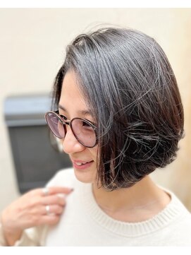 サーティーン(THIRTEEN) 首をきれいに見せてくれるボブ(^^)30代☆40代