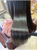 微粒子トリートメントで艶髪:ナチュラル縮毛矯正ストレート★