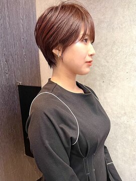 ロータス(Lotus) イルミナトワイライトショートボブ担当カタダ/髪質改善堀江