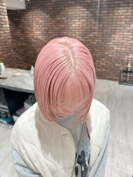 アンドリルム 梅田(&Lillme) ホワイトピンクカラー