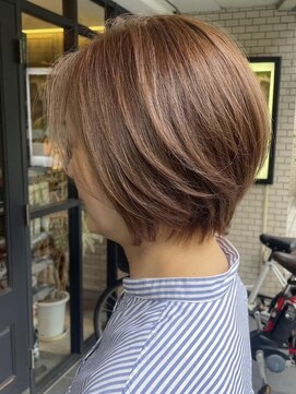 アイフィール アヴェダ 瑞江店(i feel AVEDA) 【藤田】髪質改善アゴラインショートボブ×グレーパール