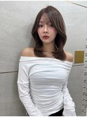 ミディアムくびれレイヤー×韓国風ヘア×まろブラウン【川又】