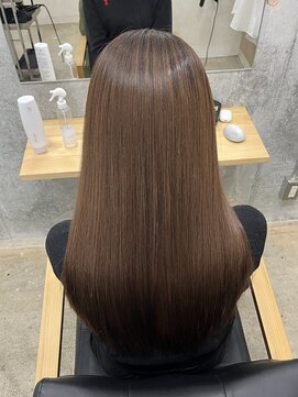 アンフィニ 延岡(Anfini) 艶髪ストレートbefore/after