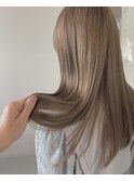 ミルクティーベージュ