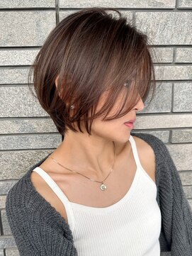 トルネード(TORNADO) 海外ショートボブ外国人風グレージュ レイヤーカットA0213