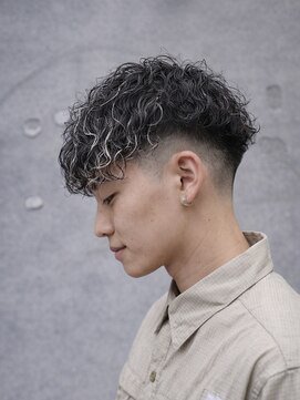 メンズグルーミングナンバーナイン(MEN'S GROOMING NUMBER NINE) 姫路ホワイトメッシュ/姫路メンズパーマ/【早田隼哉】