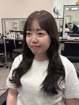 アパカバール 鳳店(Apa kabar) 透明感オリーブベージュ