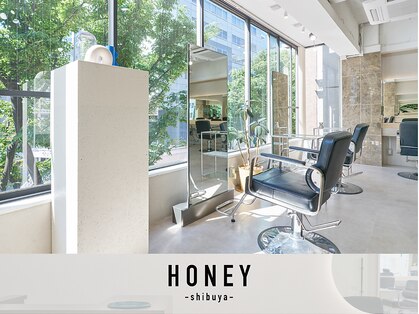 ハニーシブヤ(HONEY shibuya)の写真