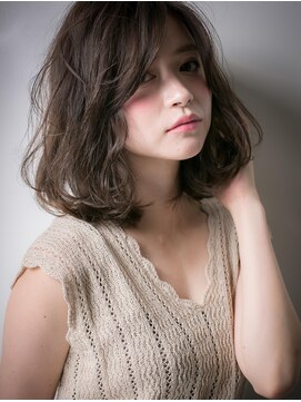 カバーヘア ブリス 上尾西口店(COVER HAIR bliss) *bliss上尾*黒髪がセクシー♪くせ毛風くびれセミディｘ