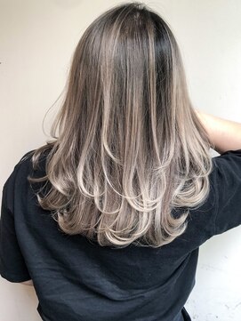 シーク 天神(SEEK) 【SEEK 宮本征破】シルバーベージュ×バレイヤージュ