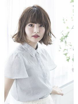 ミエル ヘア 新宿(miel hair) 〈mielhair新宿〉重めバング　外はね　ミディ　ボブ