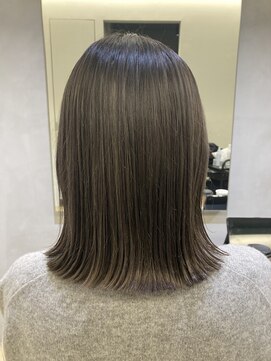 ベイル 登戸(Baill) 30代40代50代大人可愛い外ハネミディ　登戸